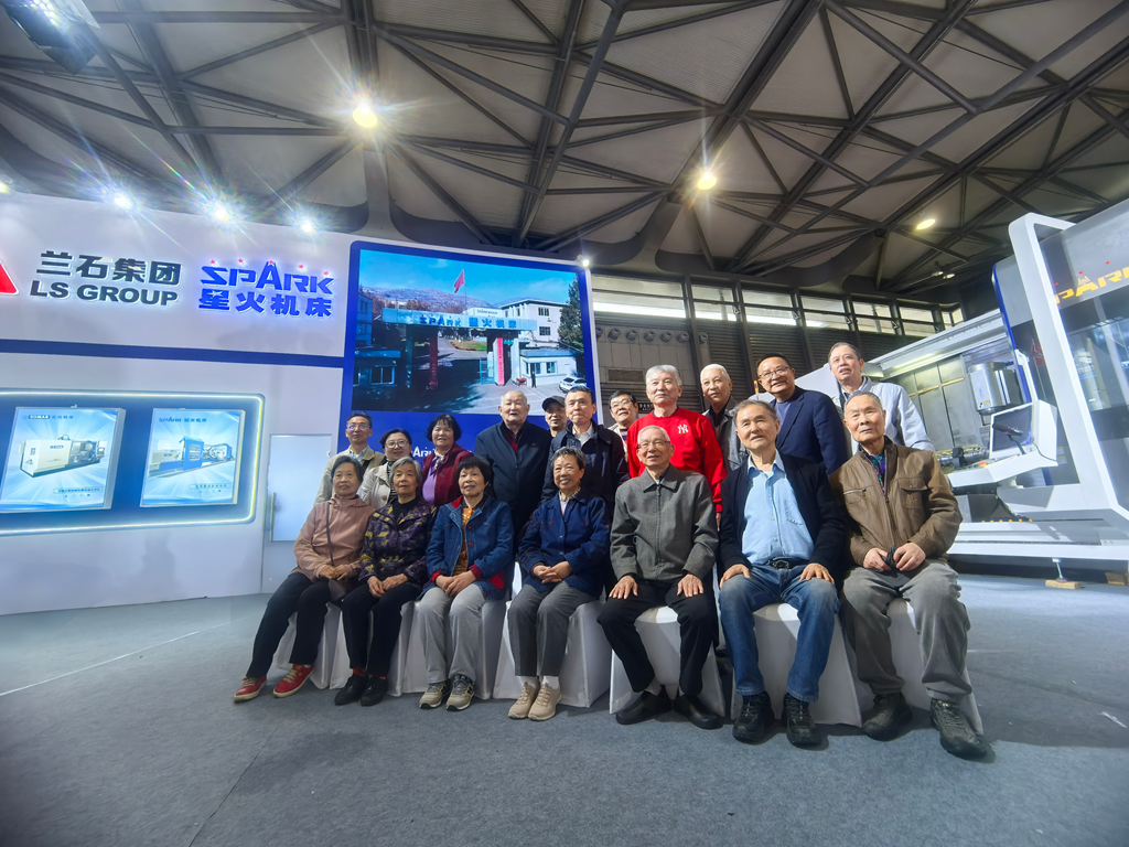 星火数控圆满收官第十四届中国数控机床展览会