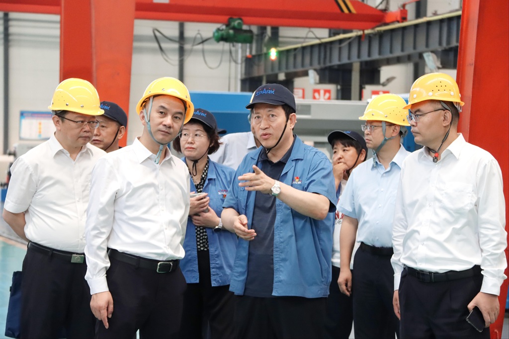 中国建设银行甘肃省分行领导莅临星火数控调研